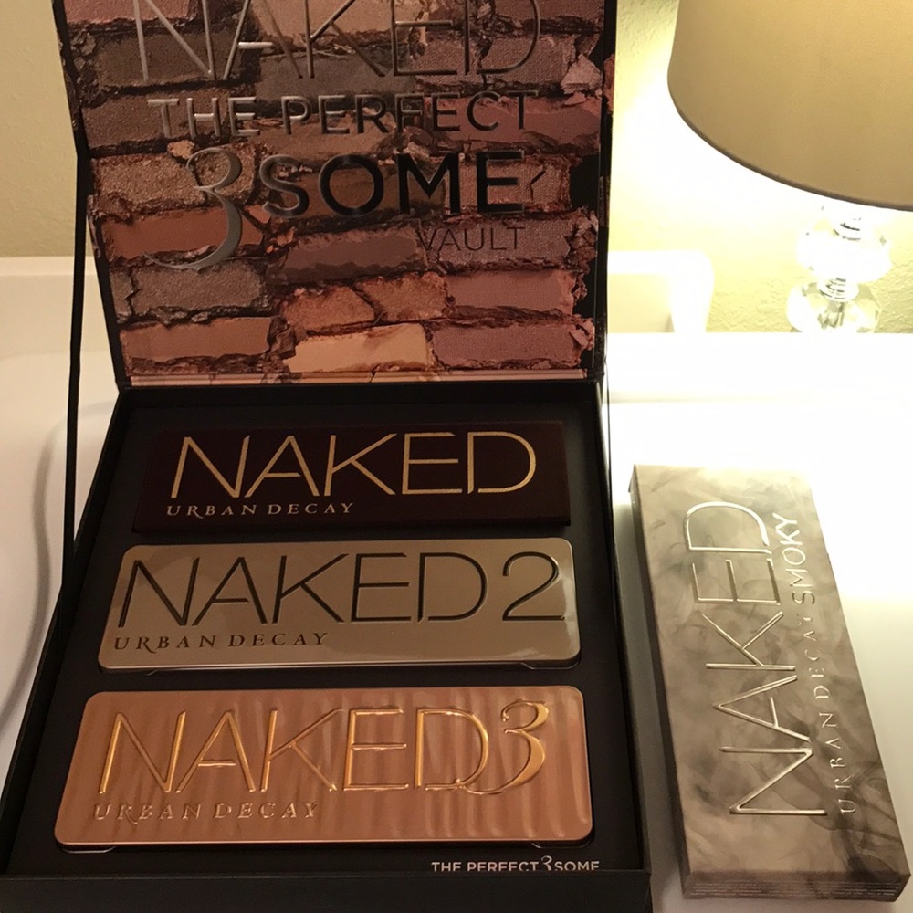 *SOLD* Naked palette limited edition volt